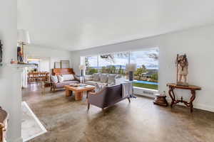 So much natural light