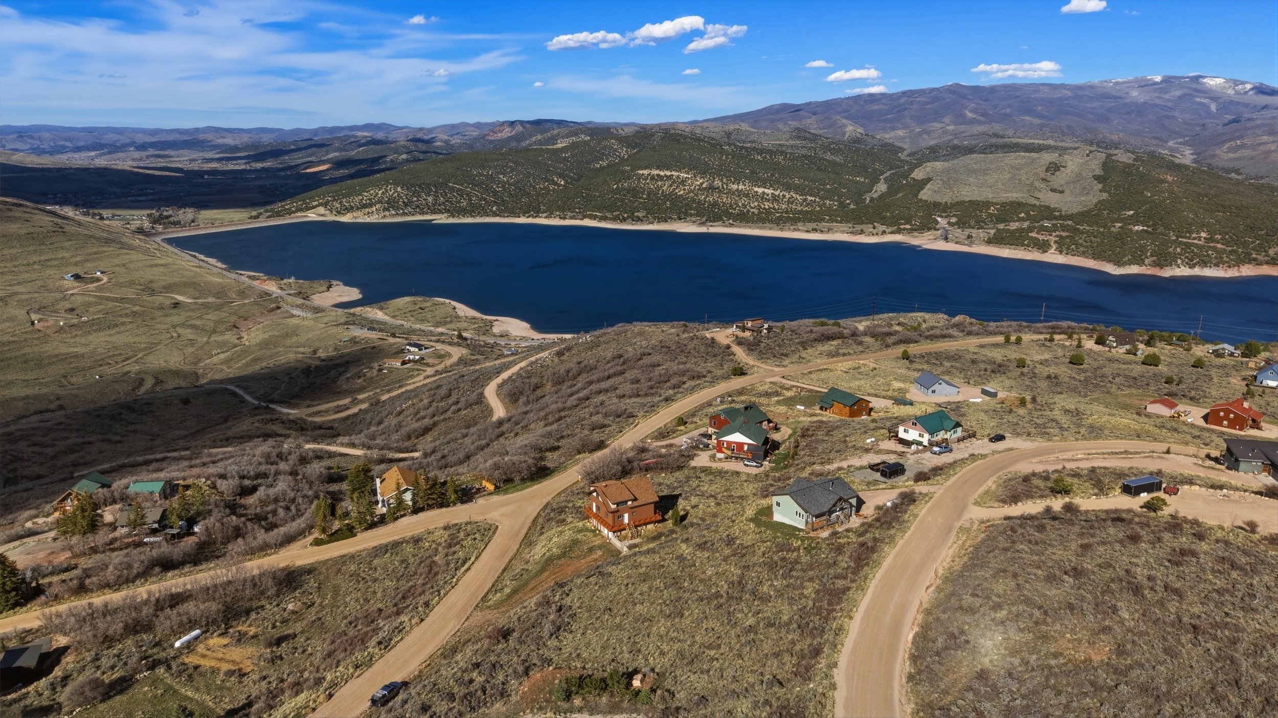 Bird's eye view of a water and mountain view