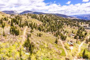 Bird's eye side view of lot showing top and bottom access