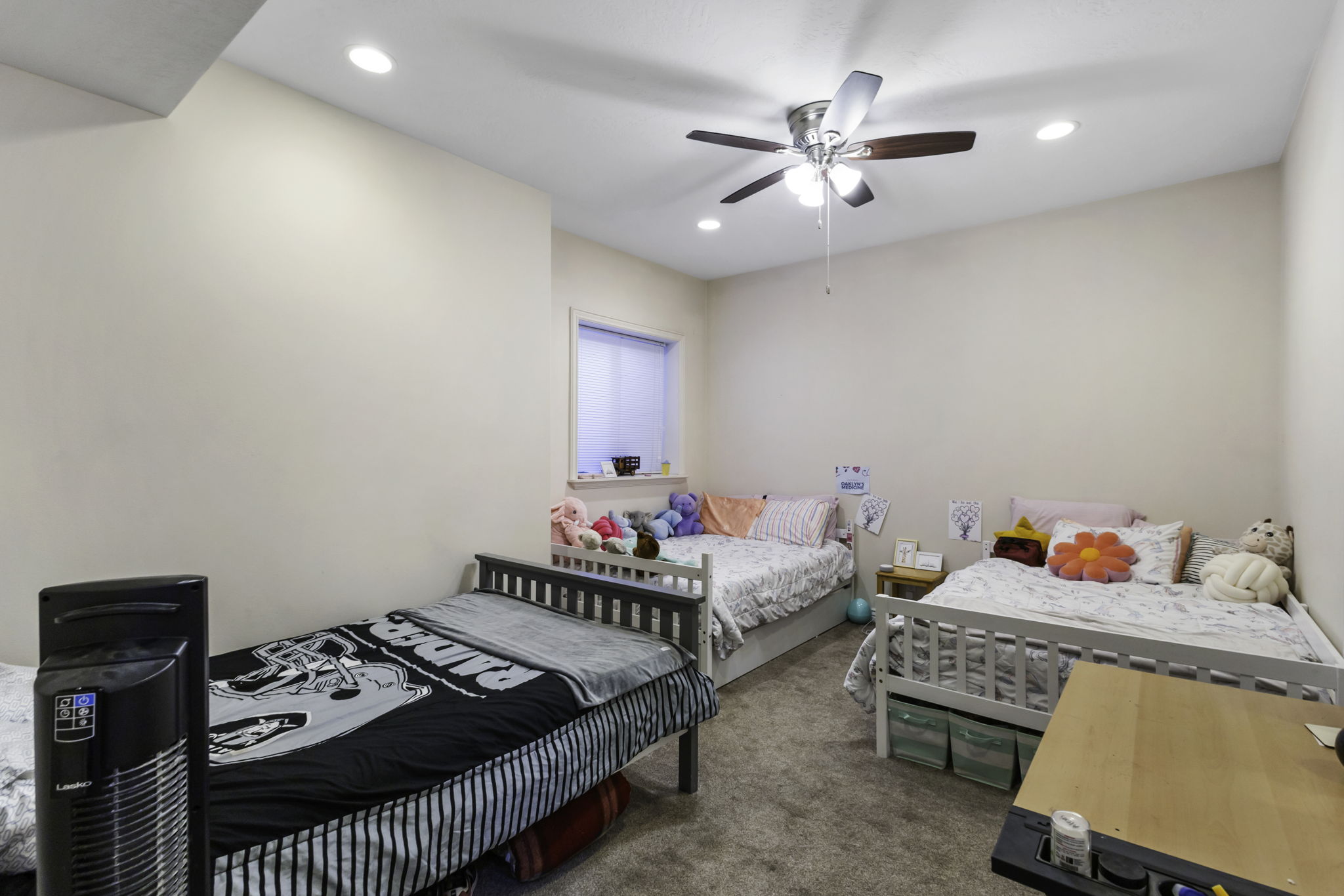 Bedroom featuring carpet flooring, recessed lighting, and a ceiling fan