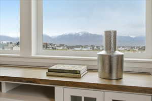 Detailed view of a mountain backdrop