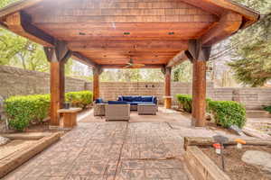 Spacious Gazebo area