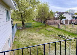 Views from large back deck