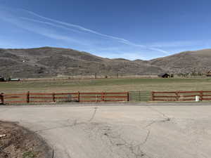 Pine Mountain gate entry area
