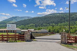 Pine Mountain West gate entrance