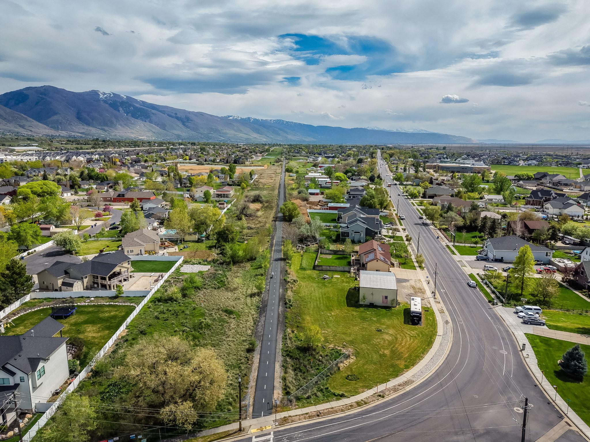 Aerial view of residential area with mountains