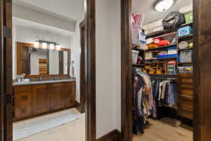 Queen Guest bedroom View of walk in closet