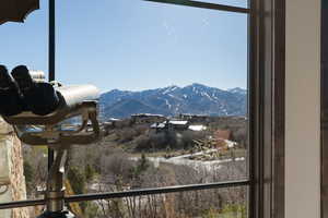 View of Deer Valley mountain background
