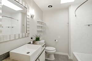 Main Shared Bathroom