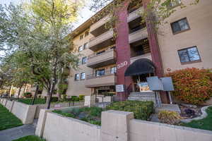 View of apartment building / complex