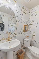 1/2 bathroom
