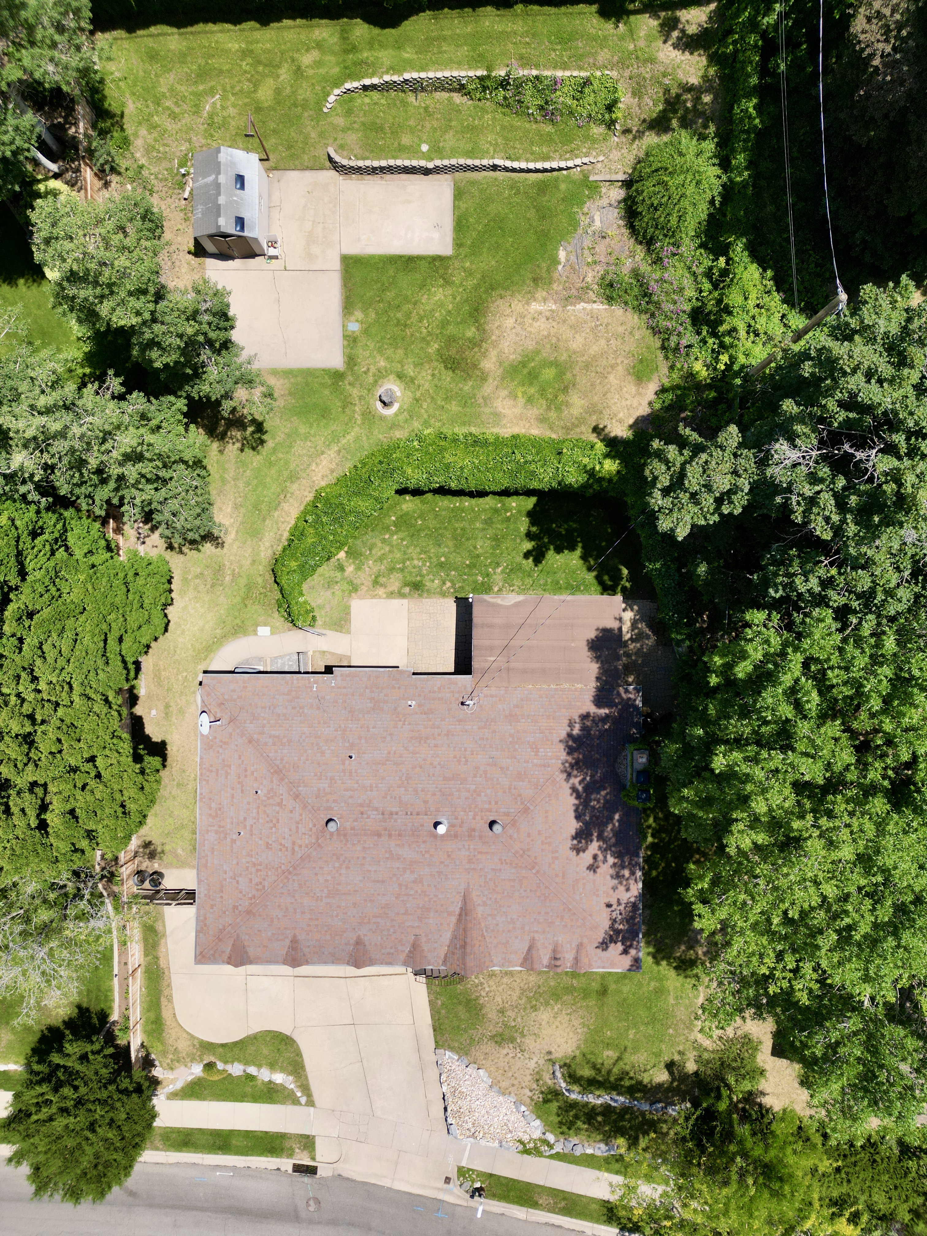 Aerial view of property and surrounding area