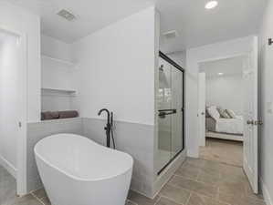 Upstairs Master Bath with Soaking tub and separate shower