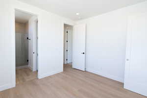 *Photo of a similar unit