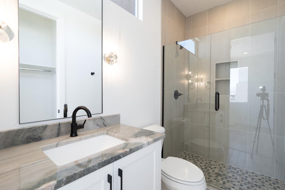 *Photo of a similar unit