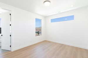 *Photo of a similar unit