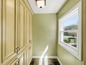 Detailed view of baseboards