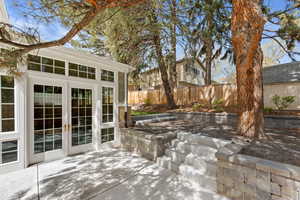 Enclosed Patio to Walkout