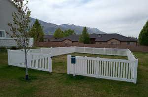 View of yard with a mountain view