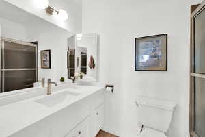 2nd bedroom en-suite bathroom