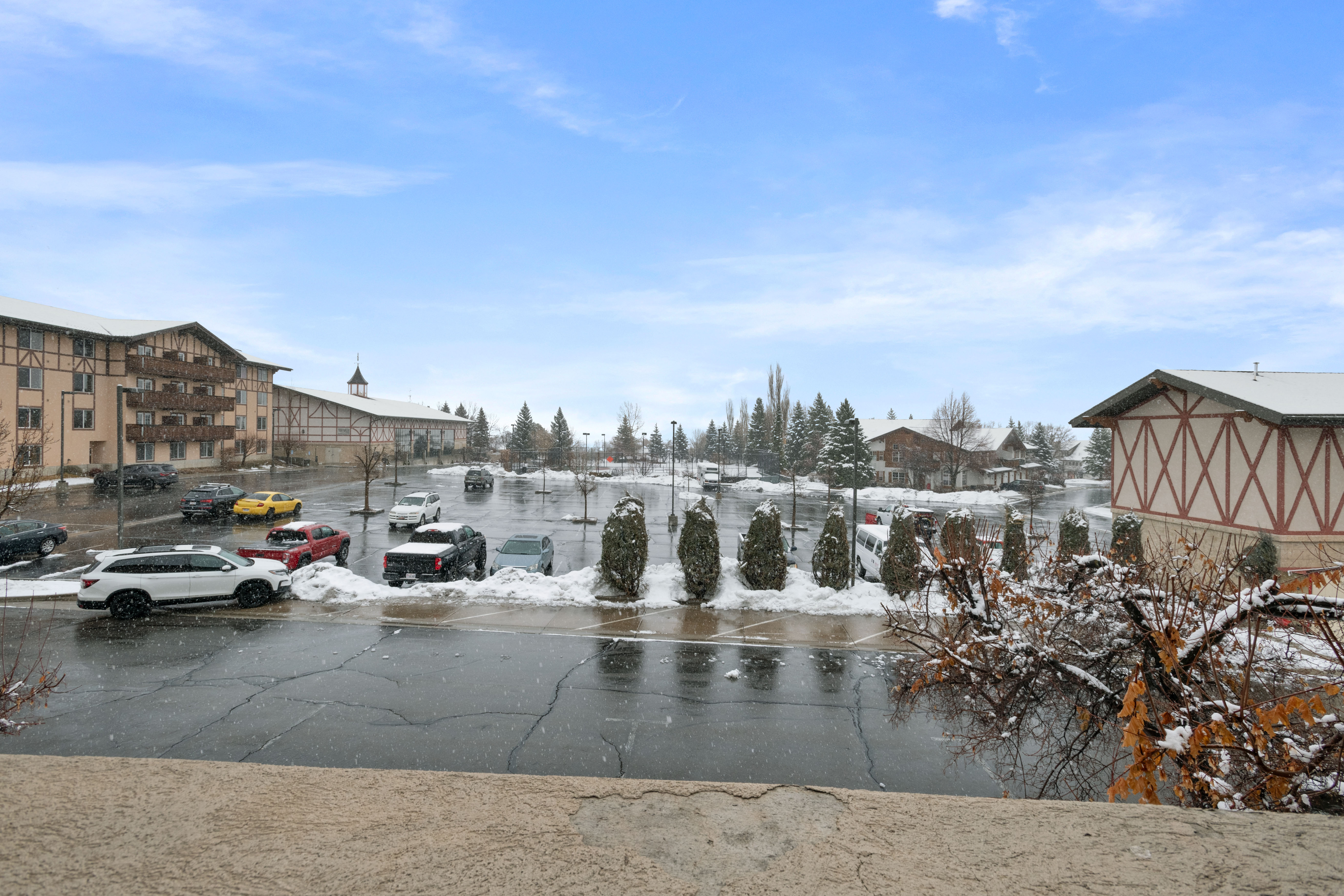 View of home's community