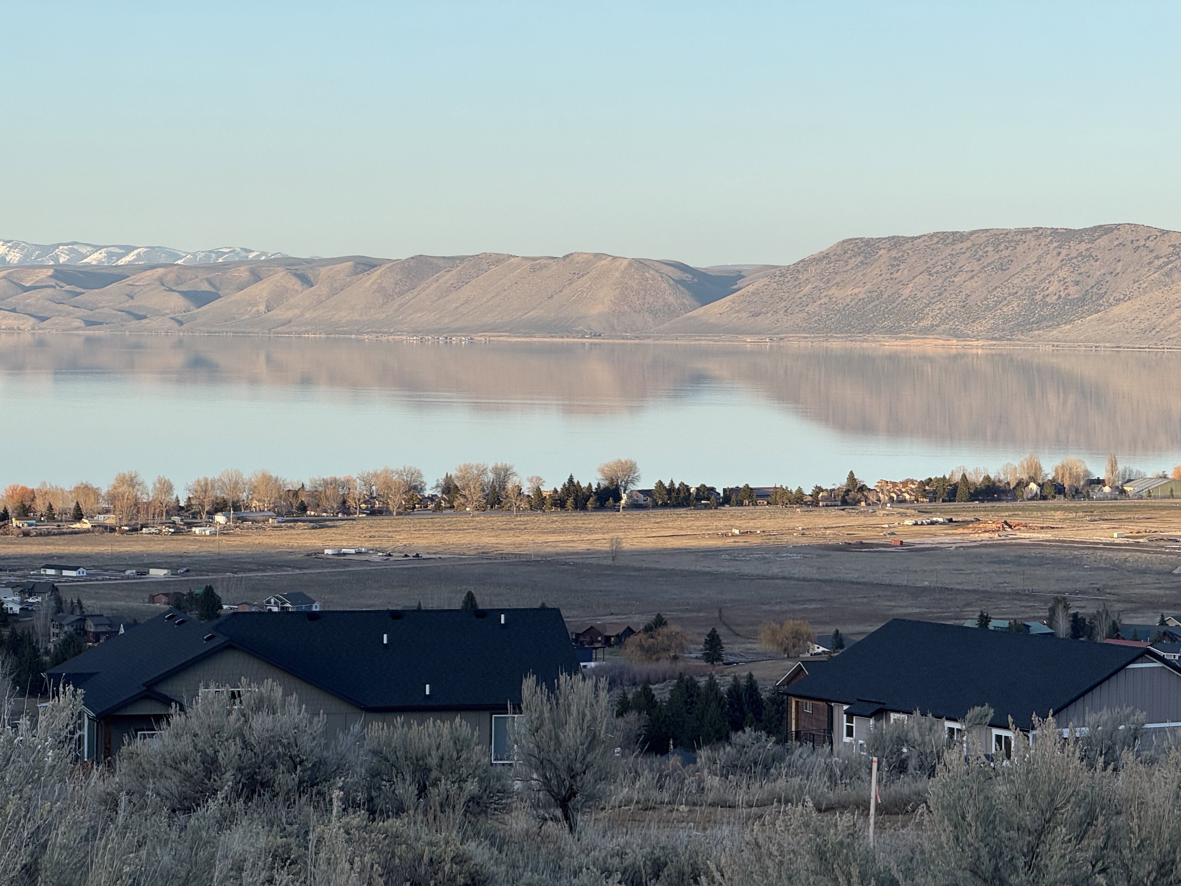 Water view featuring mountains
