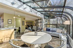 View of sunroom / solarium
