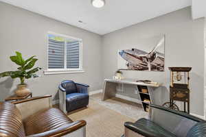 Sitting area/Flex space