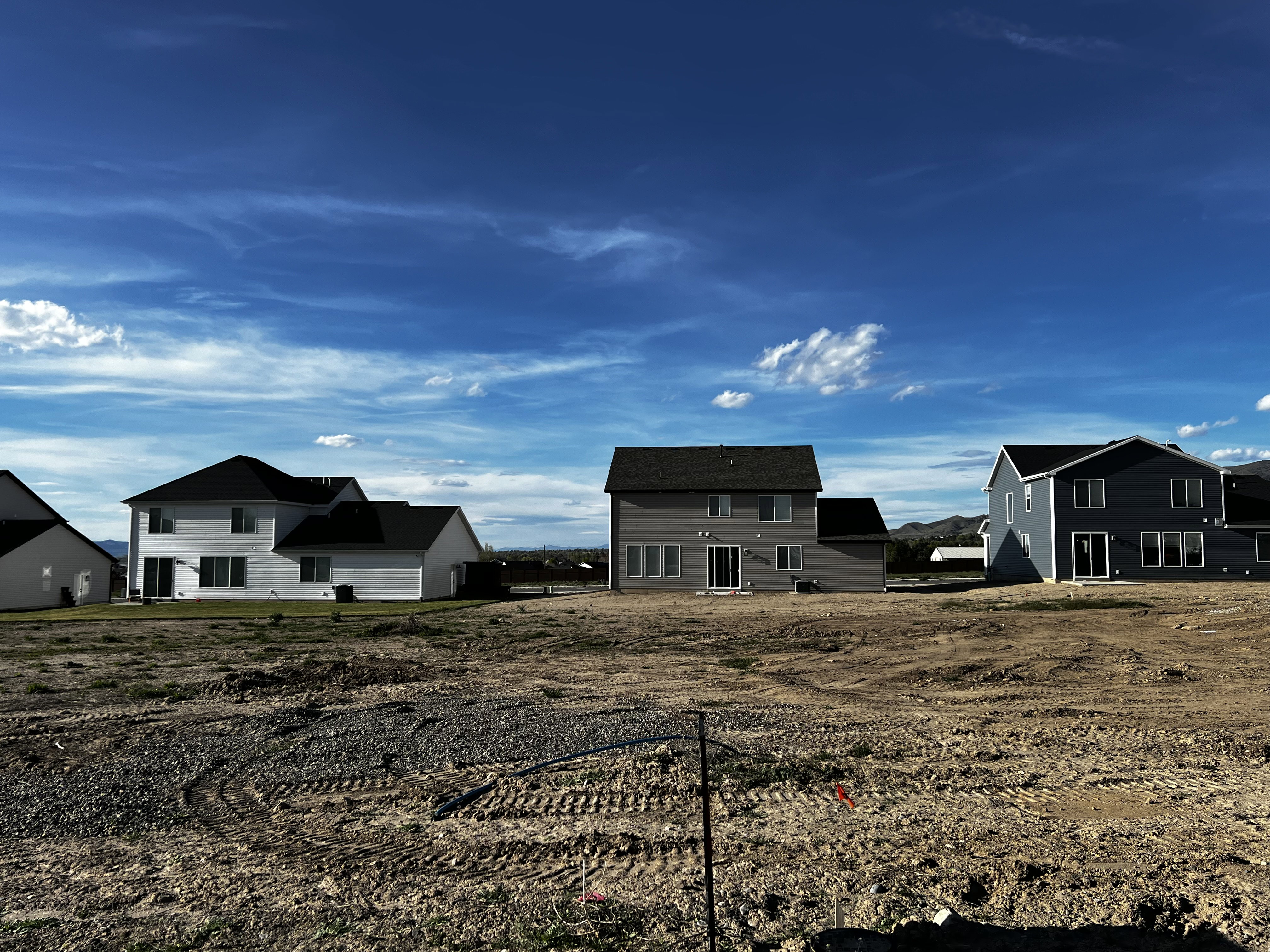 View of yard featuring a residential view