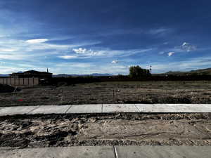 View of yard featuring a mountain view