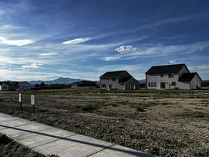 View of yard featuring a mountain view