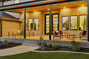 Entryway with front porch