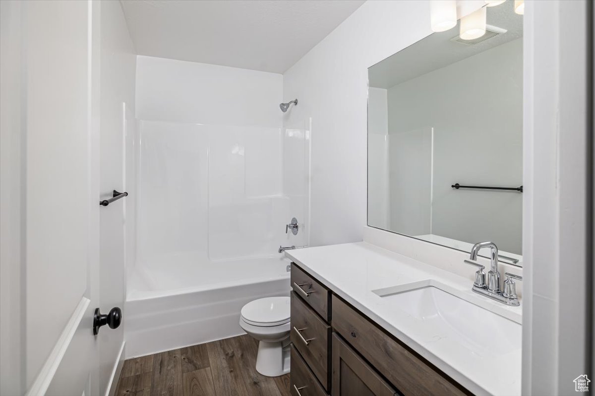 Full bathroom