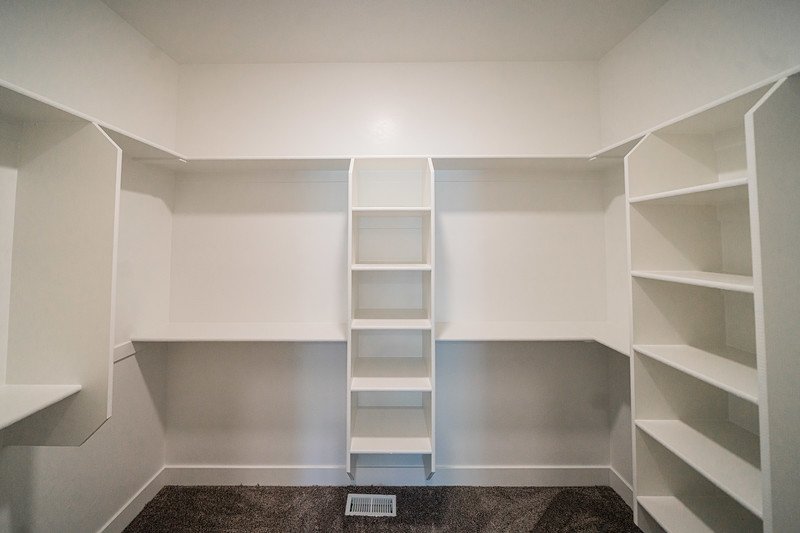 Walk in closet