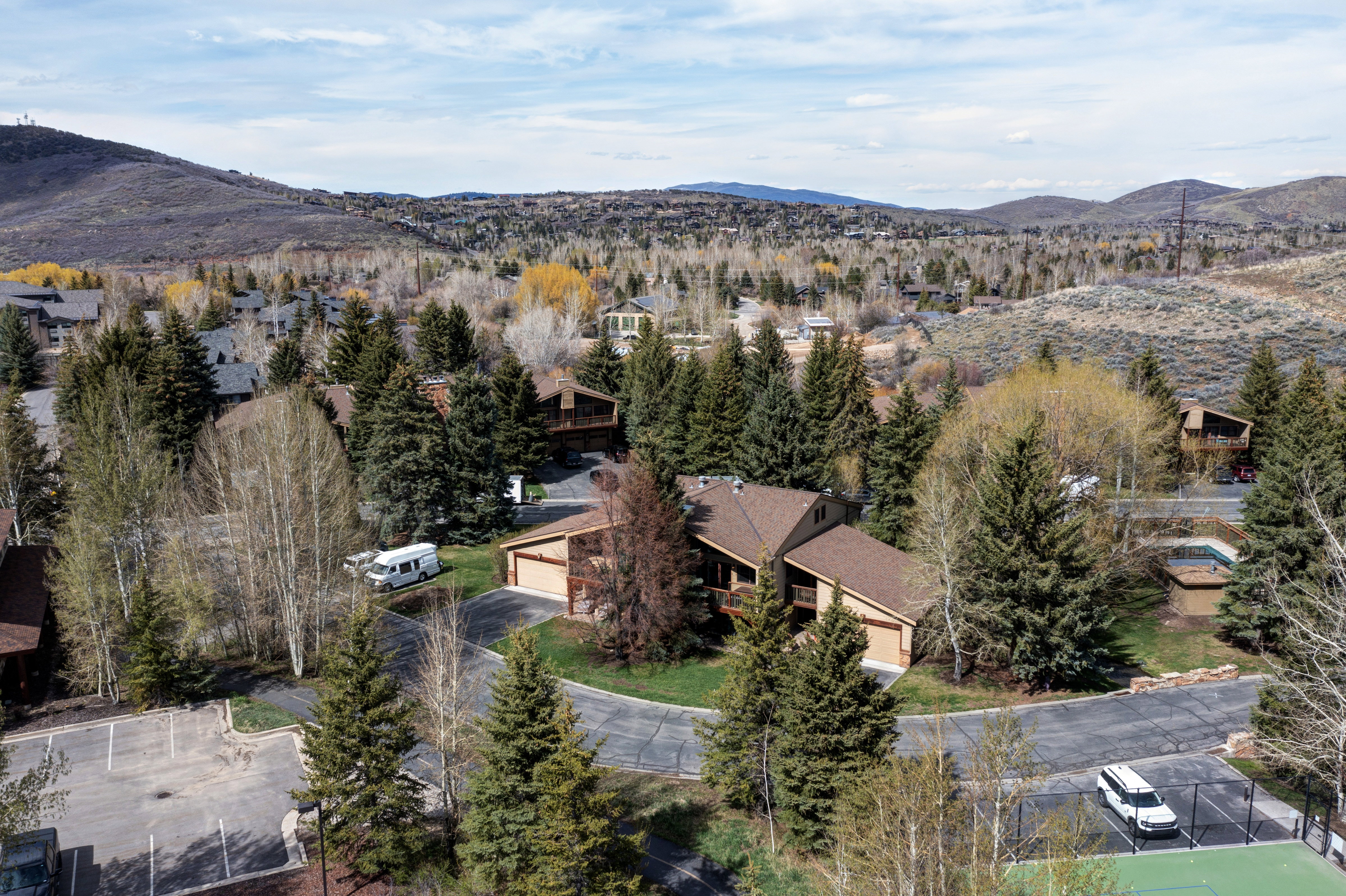 Bird's eye view of a mountainous background