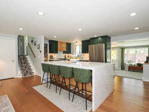 Large island with breakfast bar