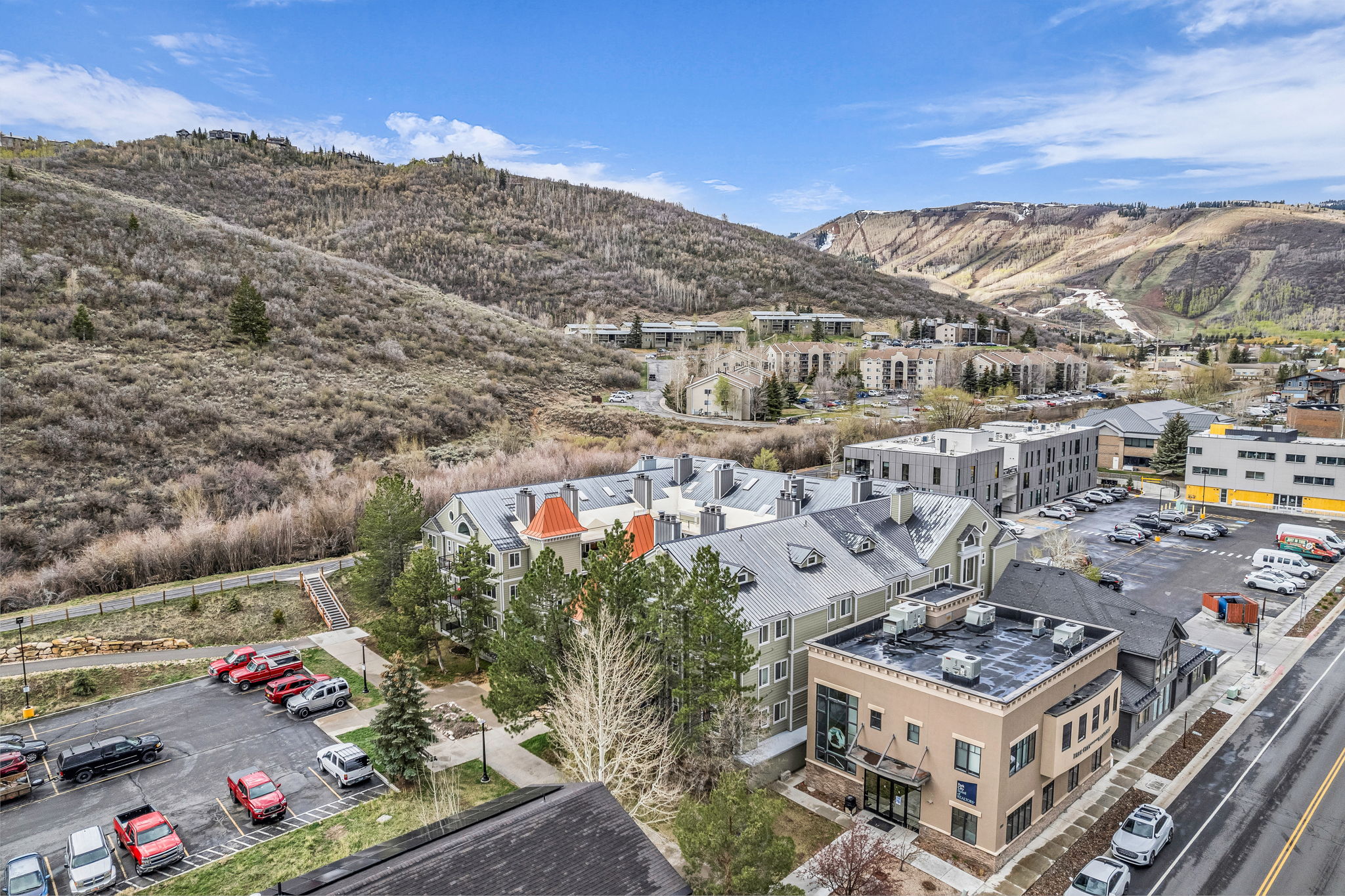 Bird's eye view of a mountain backdrop