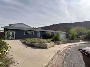 View of front of home.
