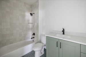 Upper Floor Shared Bath