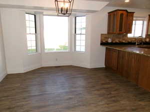 Nice dining area with bay window