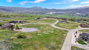 Bird's eye view of a mountainous background