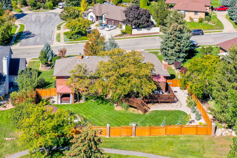 There are many parks, playground, picnic areas and tennis courts available to the neighborhood residents