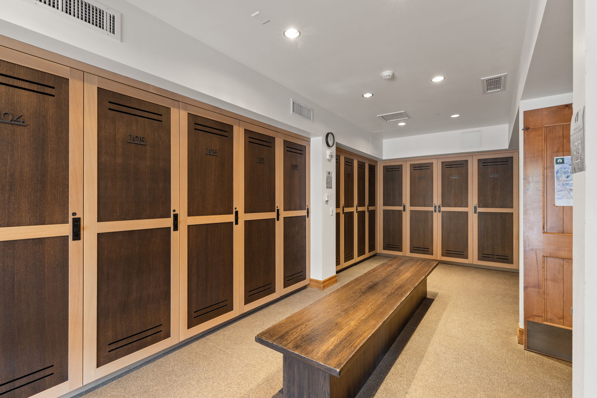 Owners  ski lockers