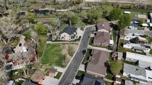 Walking distance to the Weber RIver!