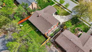 Aerial view of property and surrounding area