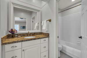 Private ensuite bathroom