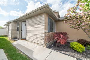 View of side of home