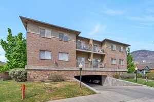 Beautiful condo close to BYU