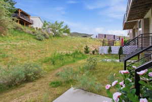 View of yard with a residential view