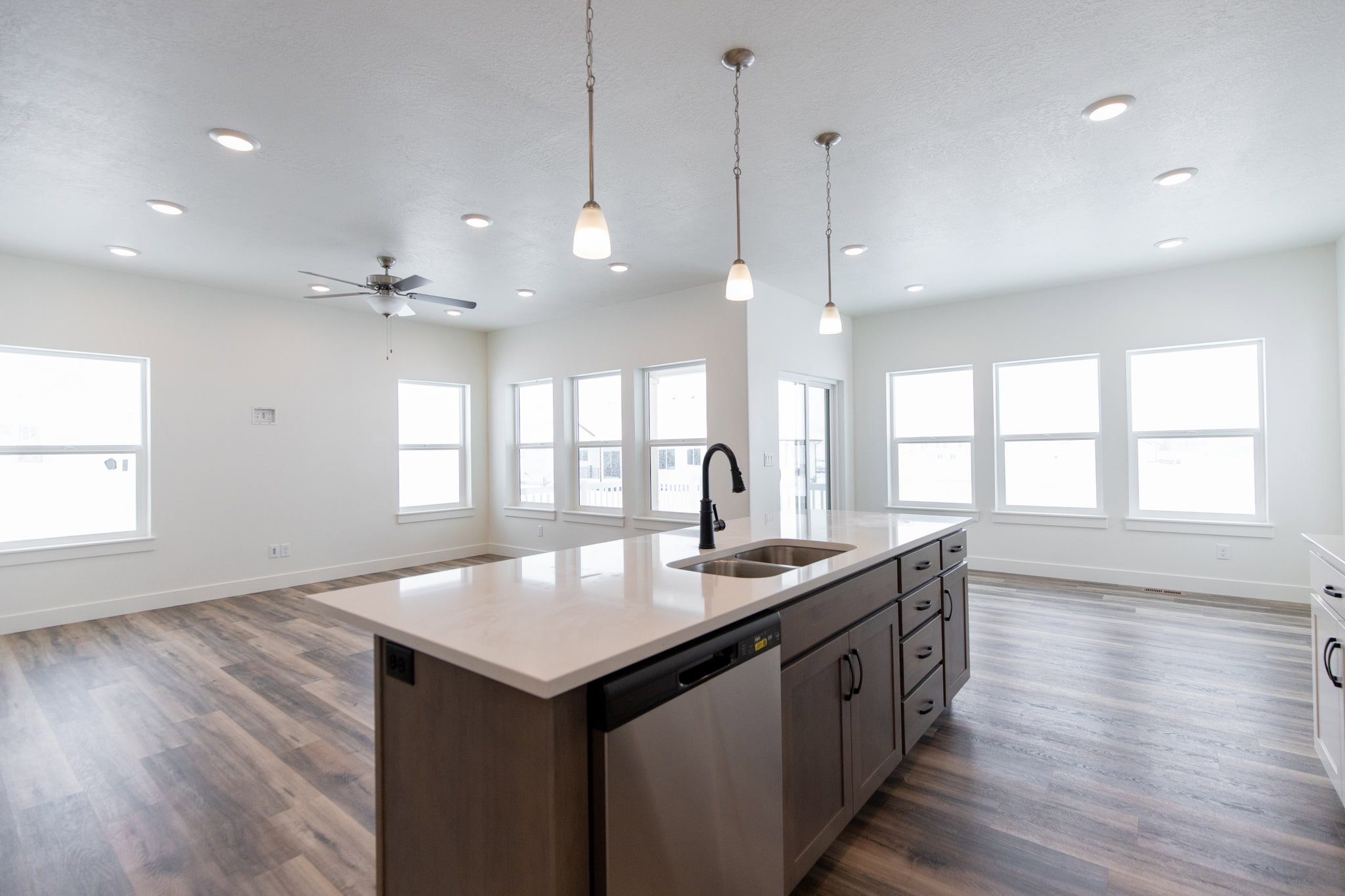 Photo is of previously built home. Some features in photo may be optional. Consult sales manager for more info.